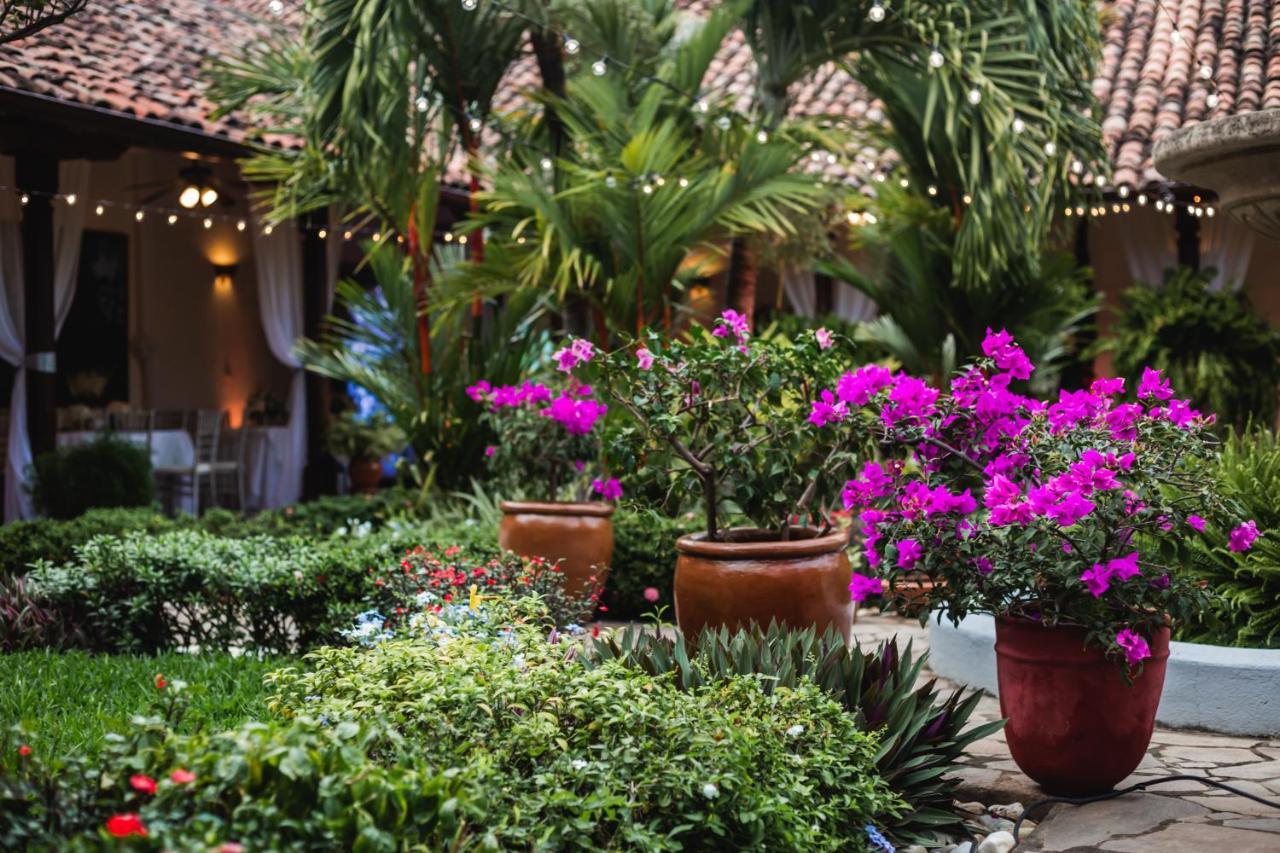 Hotel Boutique Adela 4*