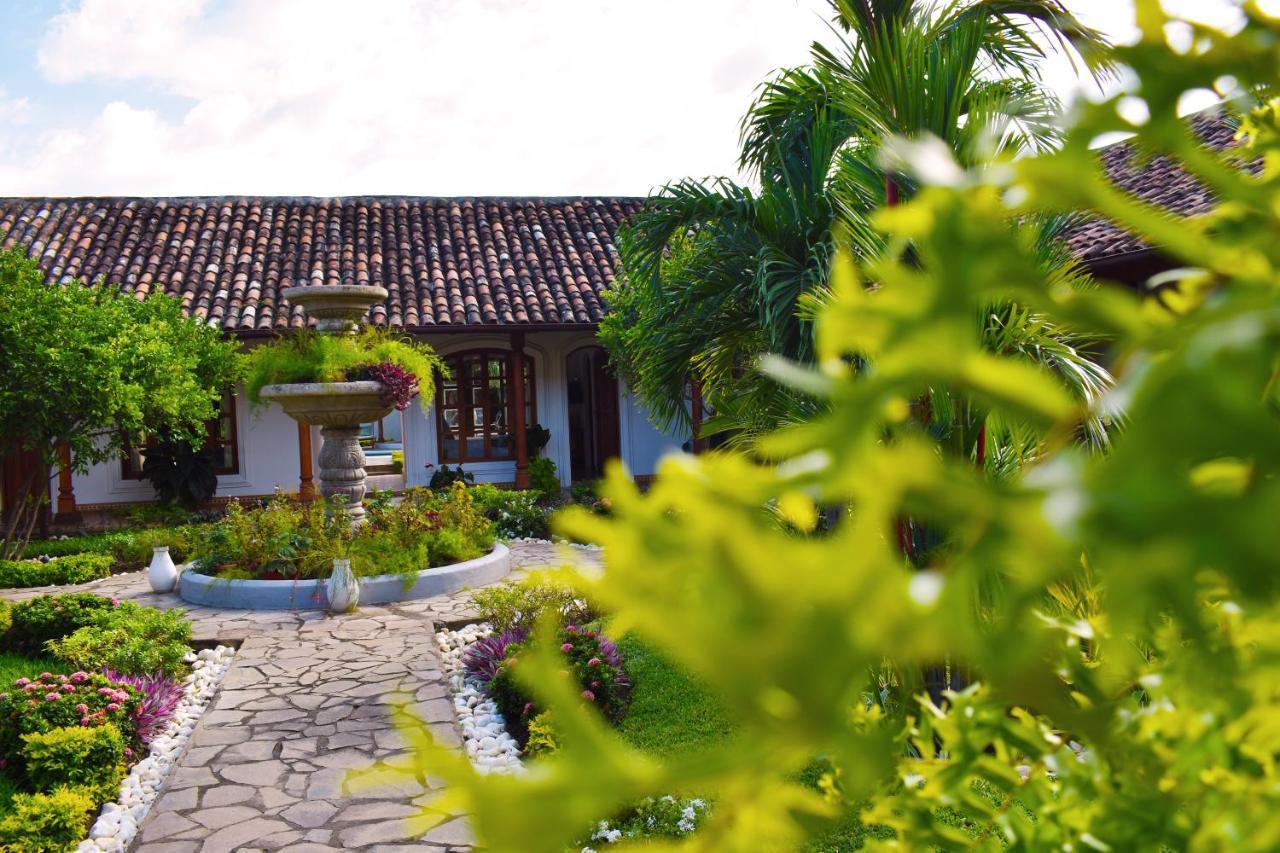 Hotel Boutique Adela 4*